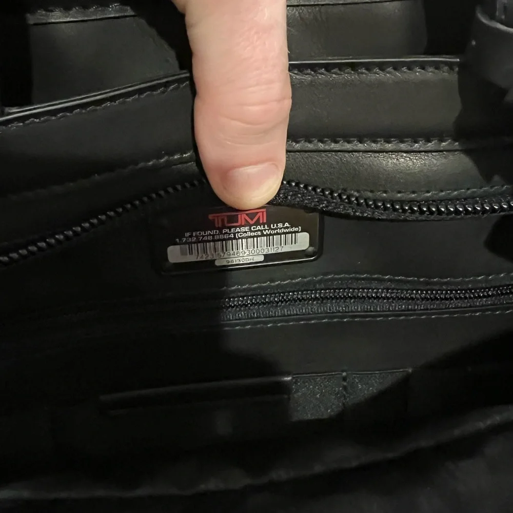 Tumi Black Leather Men's Business Briefcase
